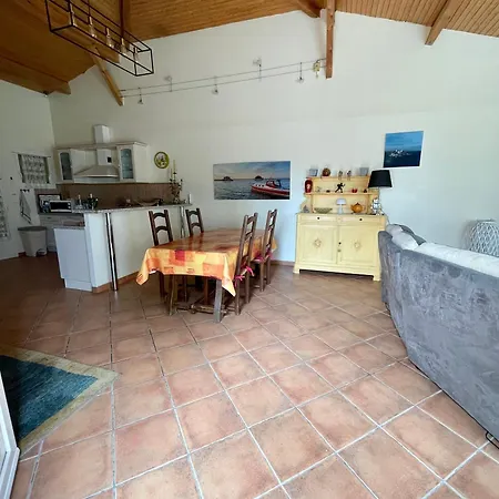 Paisible Maison Familiale Animaux Acceptes Сasa de vacaciones Gujan-Mestras
